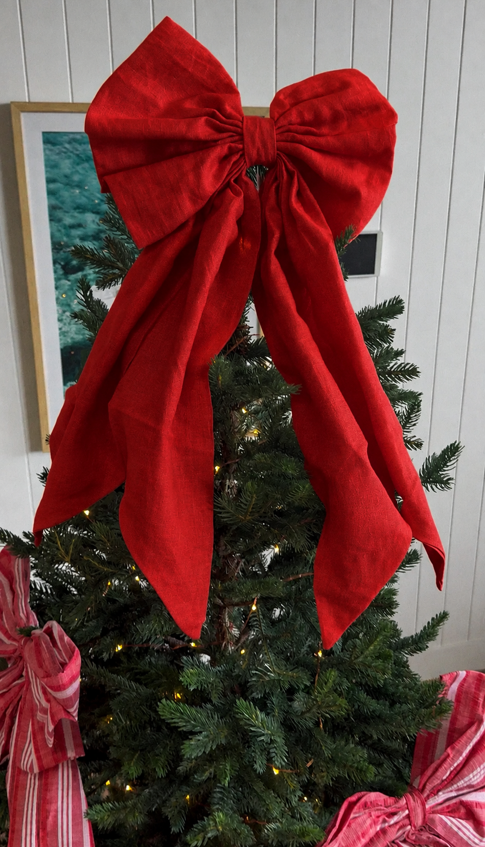Large Christmas Bow -Red Linen