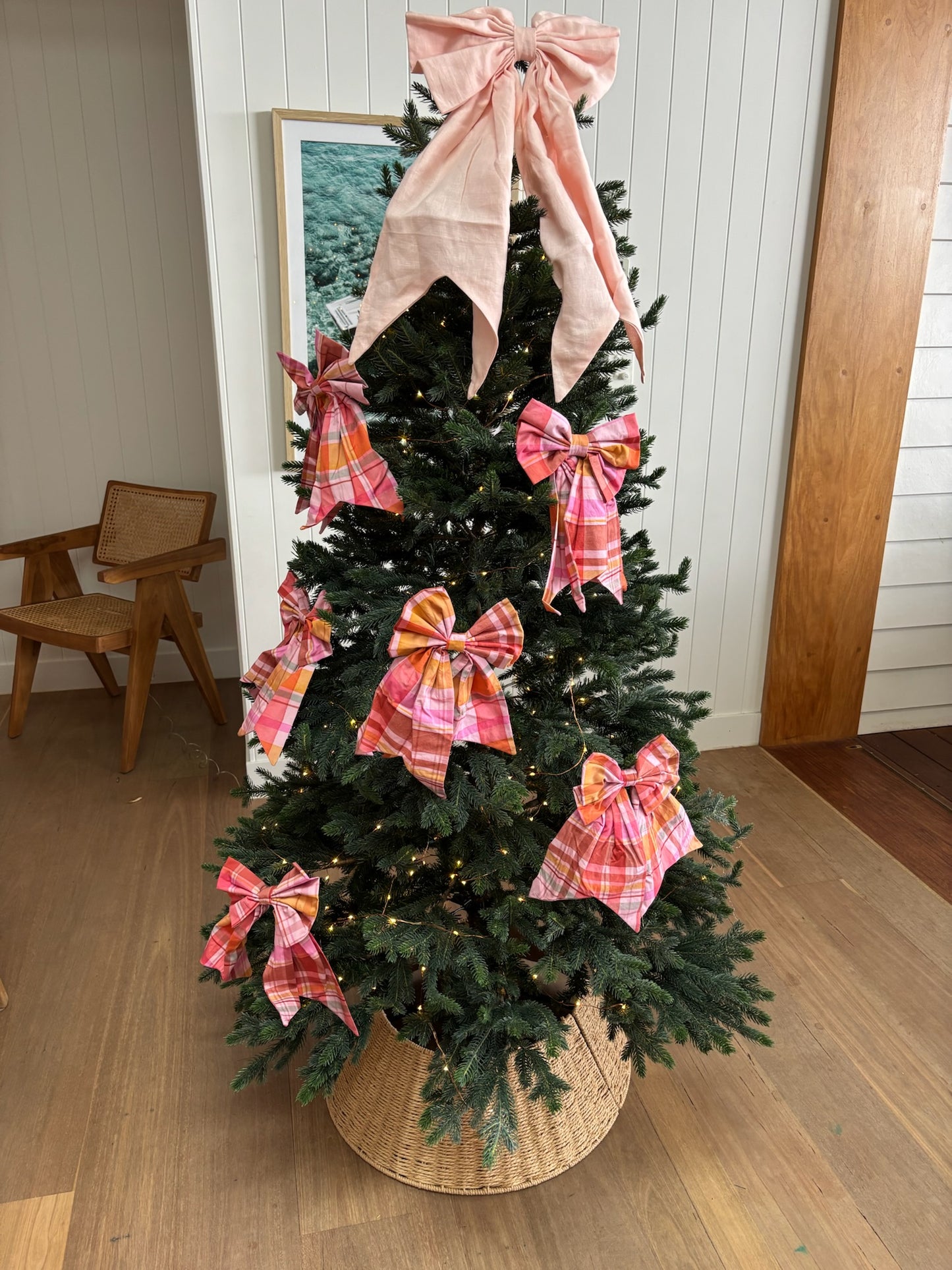 Medium Christmas Bows (3 pack) - Pink Plaid