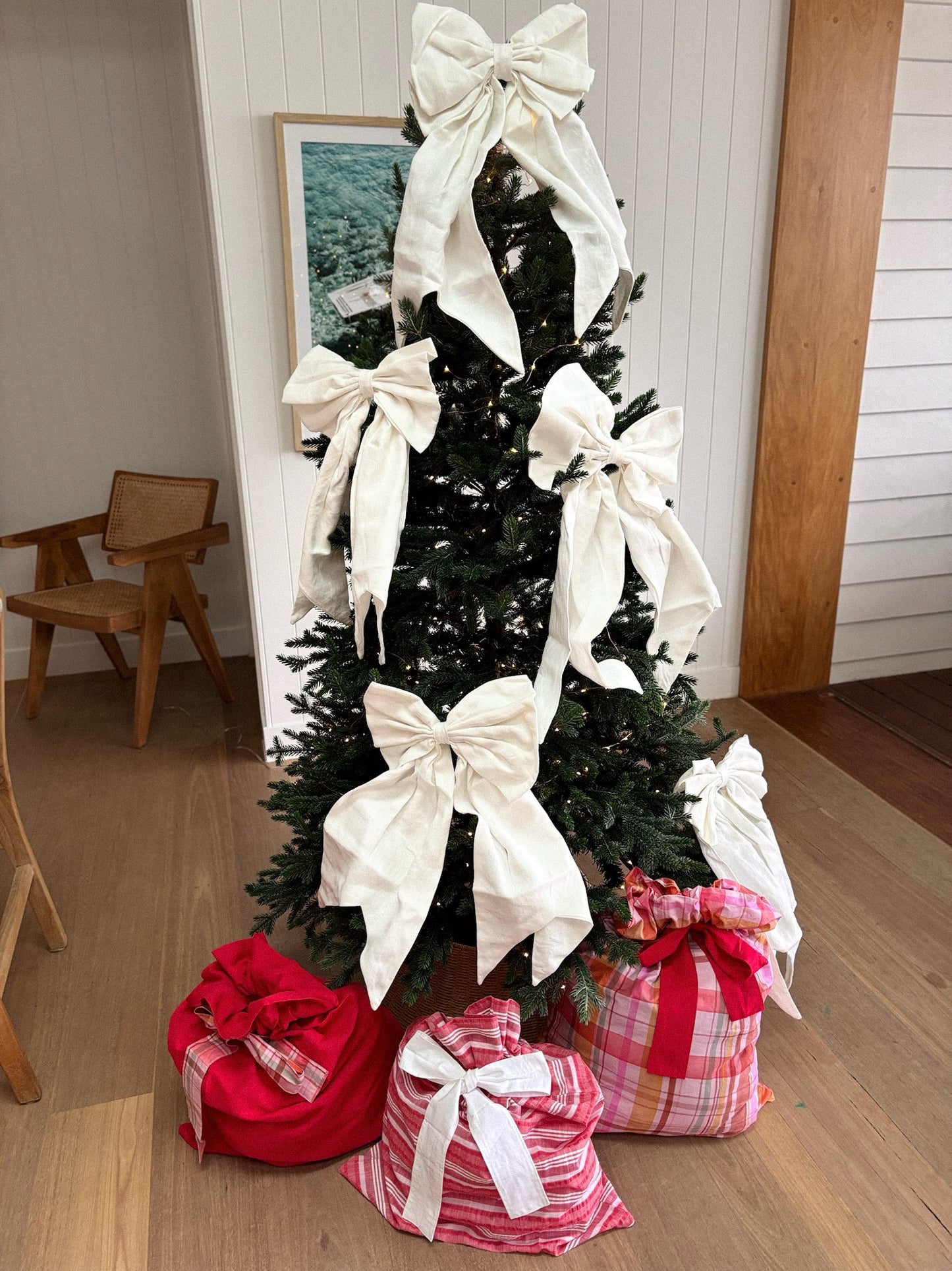 Large Christmas Bow - Cream Linen