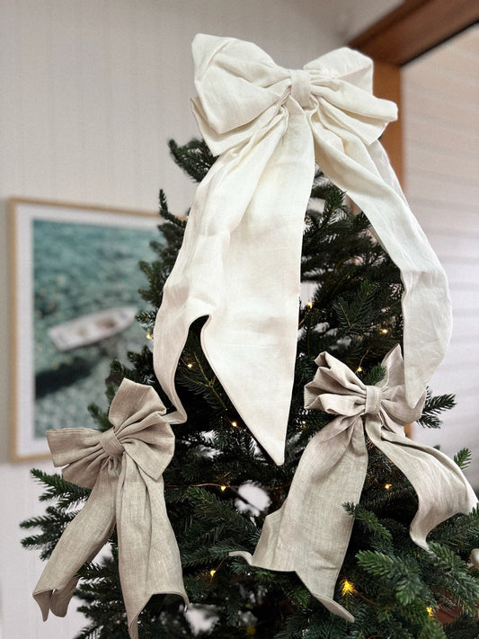 Large Christmas Bow - Cream Linen