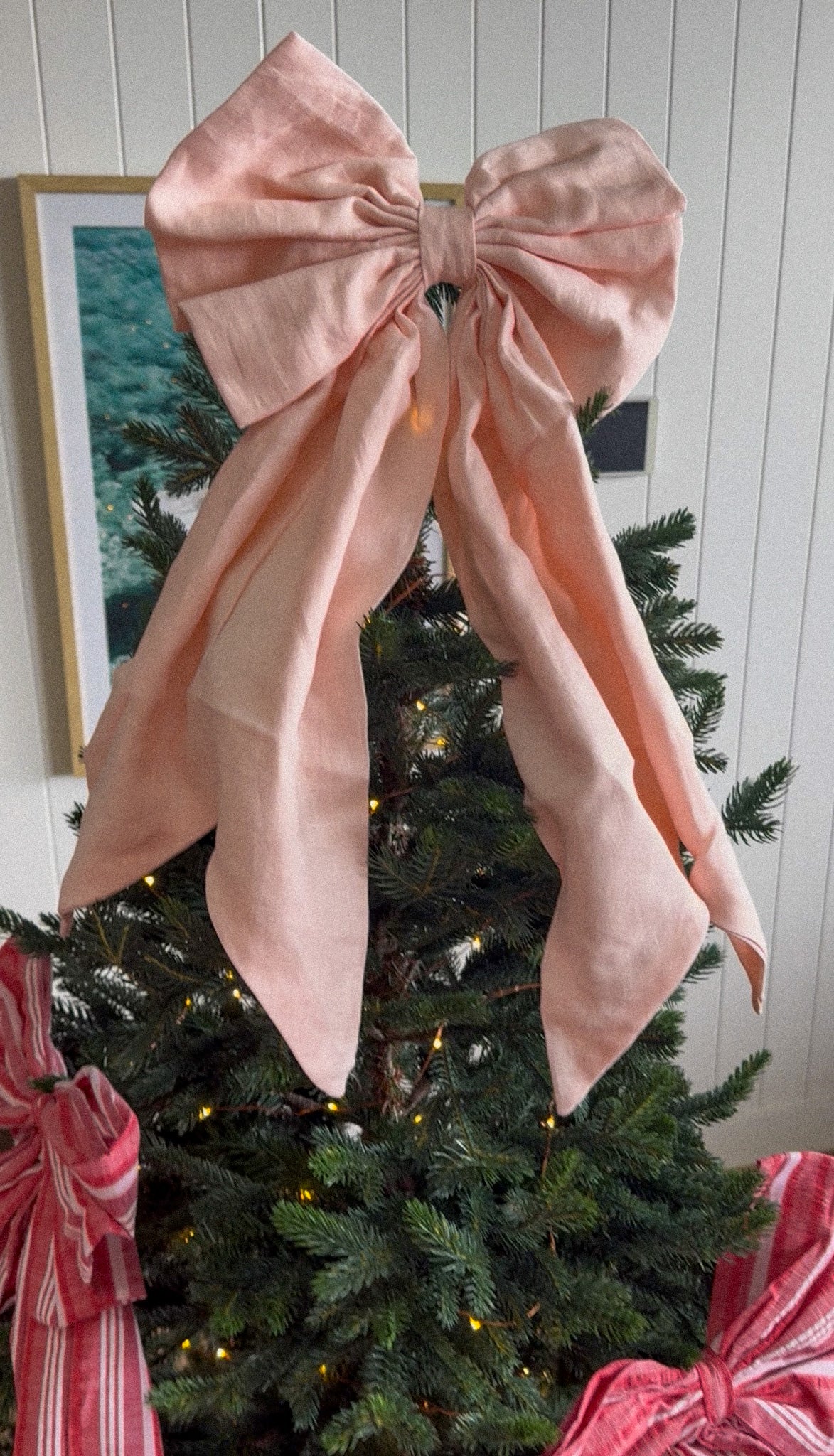 Large Christmas Bow - Pale Pink Linen